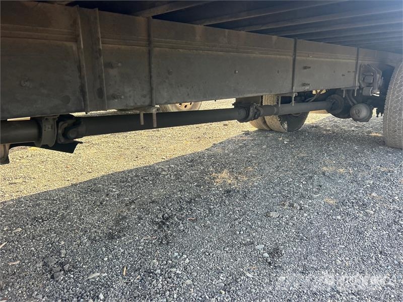 International 4300 Furgons