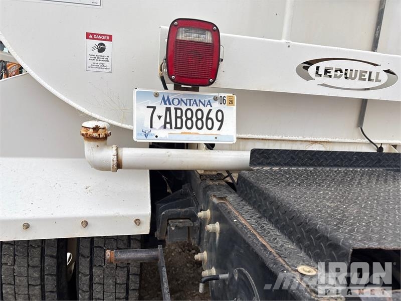 International 4300 Vandens sunkvežimiai