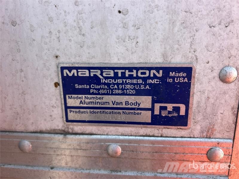 International 4300 Furgons