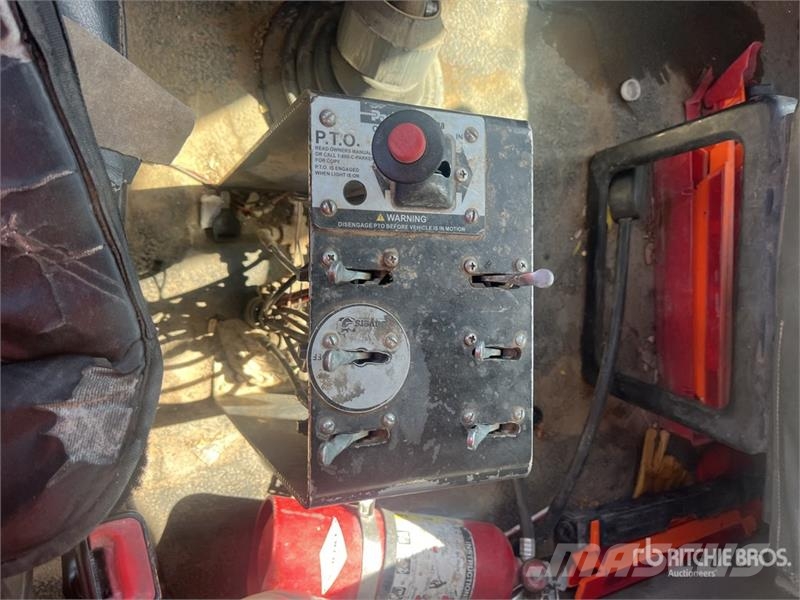 International 4300 صهاريج مياه