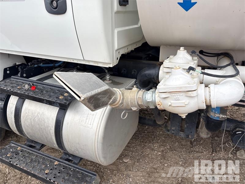 International 4300 Vandens sunkvežimiai