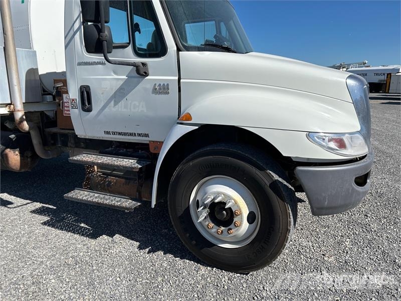 International 4300 Tanker trucks
