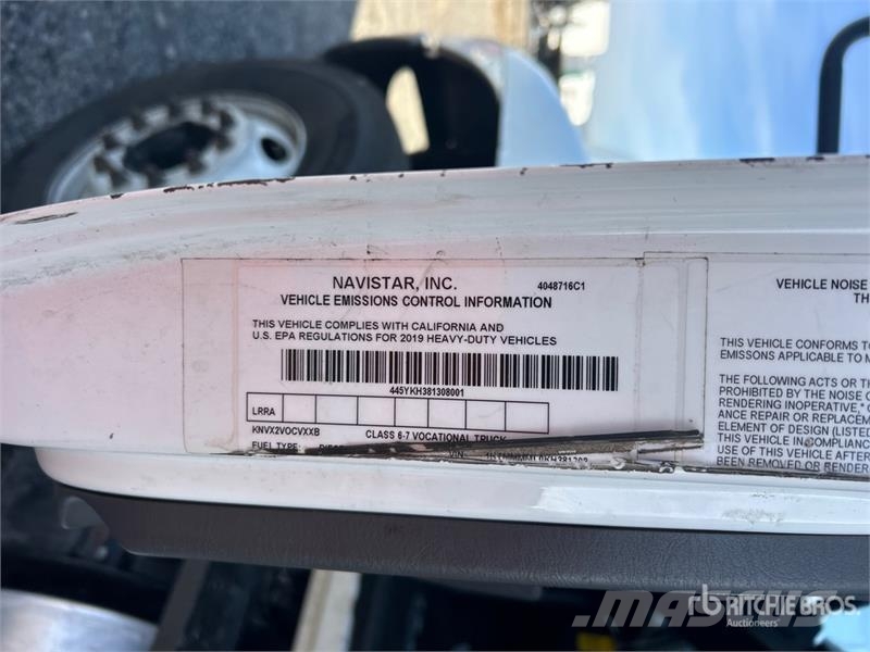 International 4300 Furgons