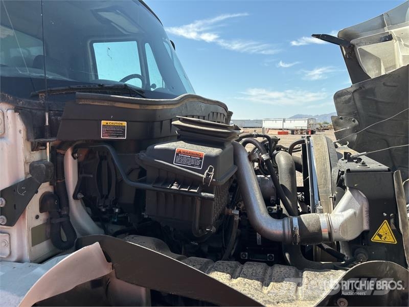 International 4300 Грузовики-Фургоны