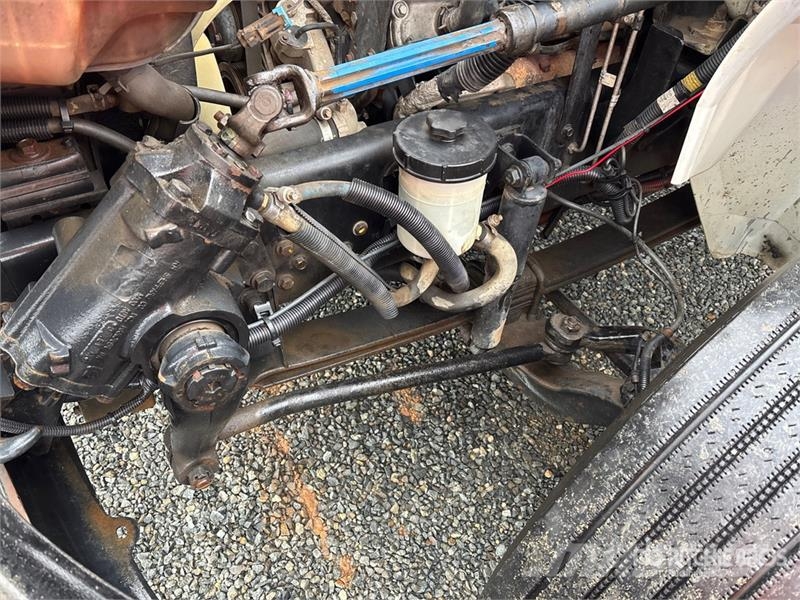 International 4300 Auto-tanques