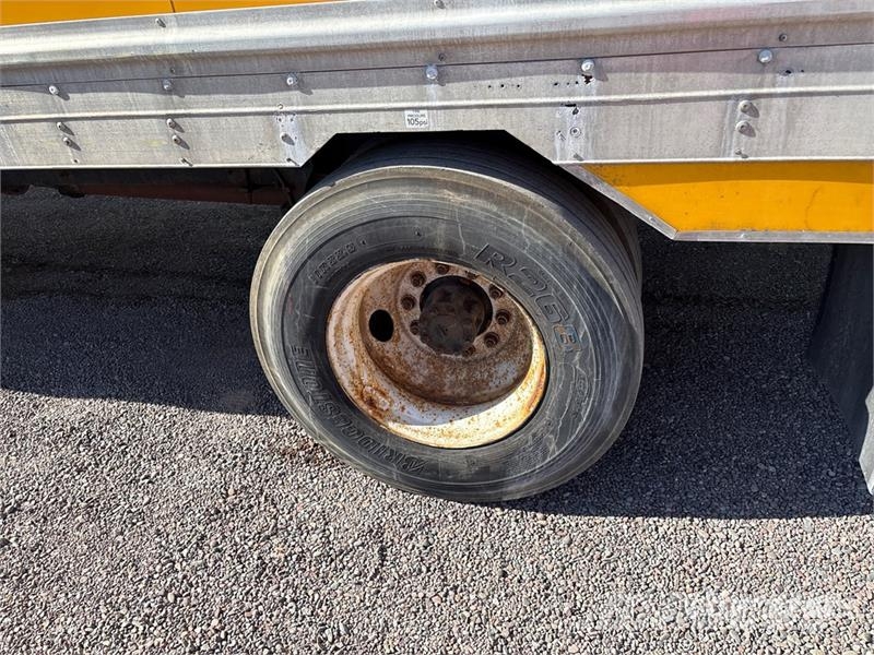 International 4300 Грузовики-Фургоны