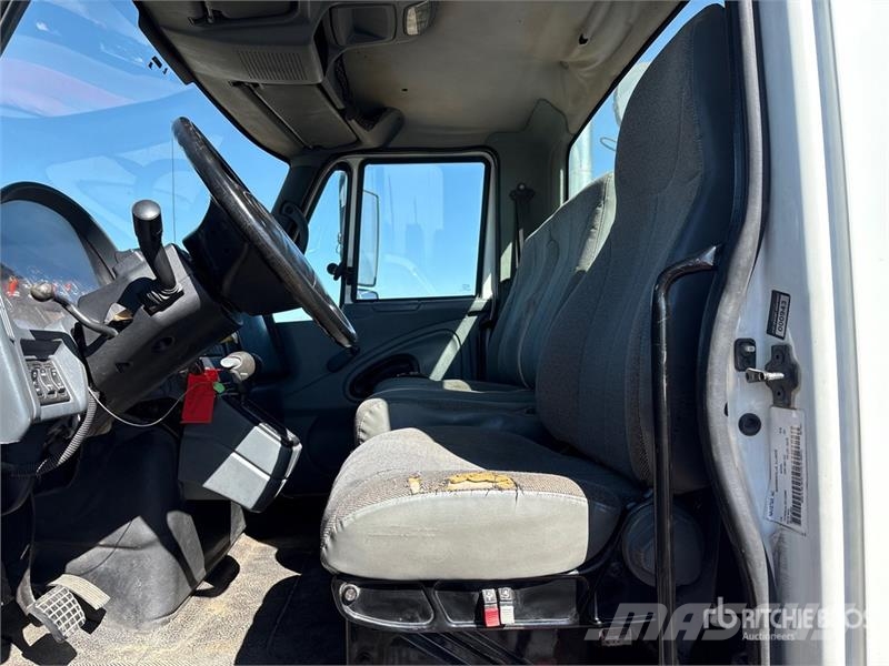 International 4300 4x2 Service Truck Pilsētas atkritumvedēji
