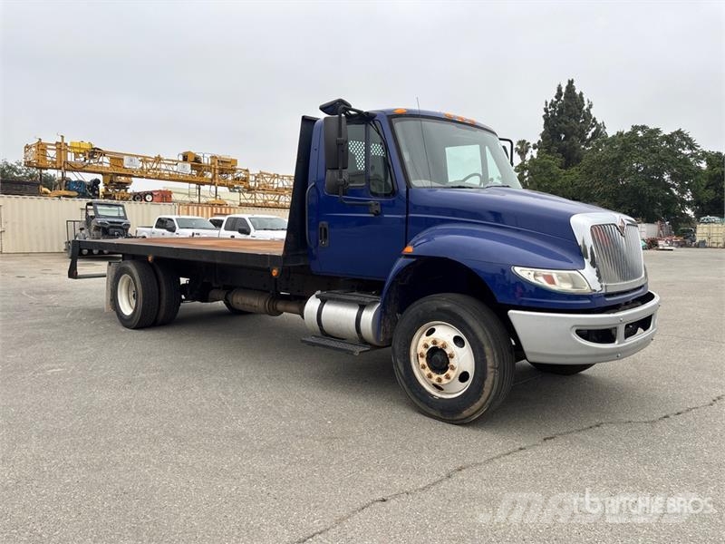 International 4300 4x2 Flatbed Truck Kamioni sa otvorenim sandukom
