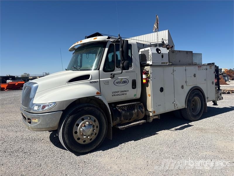 International 4300 4x2 Service Truck Forsvar/Miljø