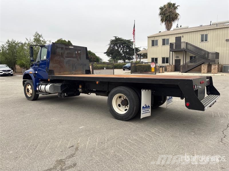 International 4300 4x2 Flatbed Truck Kamioni sa otvorenim sandukom