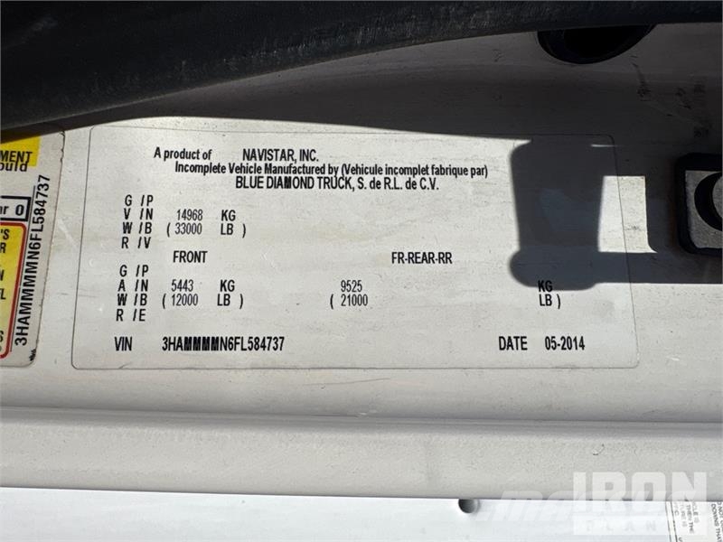 International 4300 SBA Camiones con caja de remolque