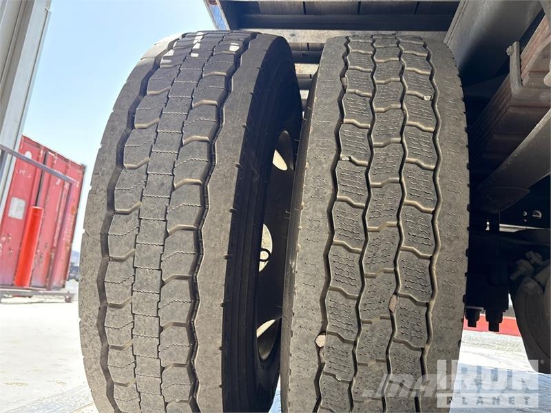 International 4300 SBA Šleperi za vozila