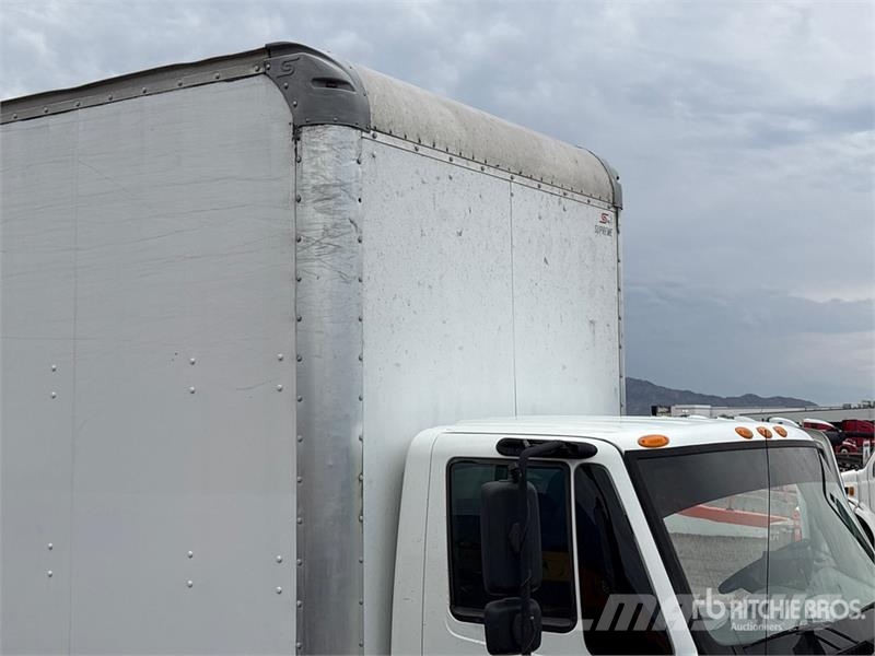 International 4300 SBA Sunkvežimiai su dengtu kėbulu