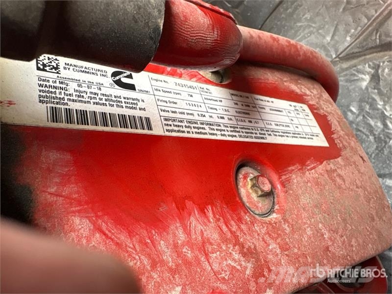 International 4300 SBA Sunkvežimiai su dengtu kėbulu