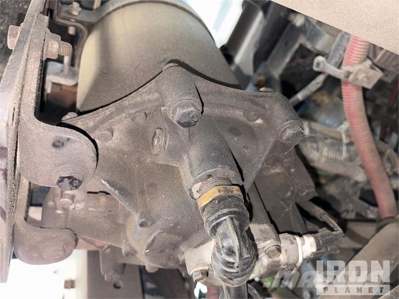 International 4300 SBA Šleperi za vozila