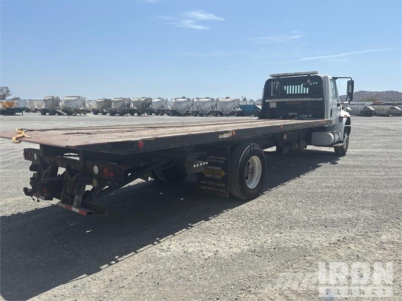 International 4300 SBA Šleperi za vozila
