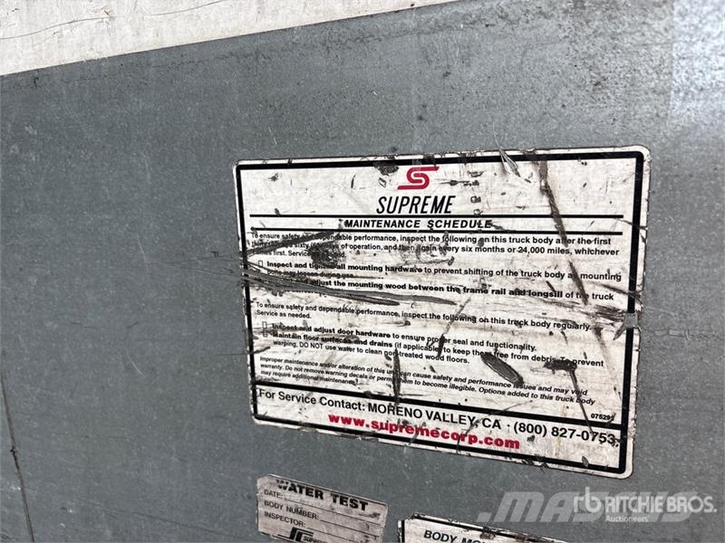 International 4300 SBA Sunkvežimiai su dengtu kėbulu