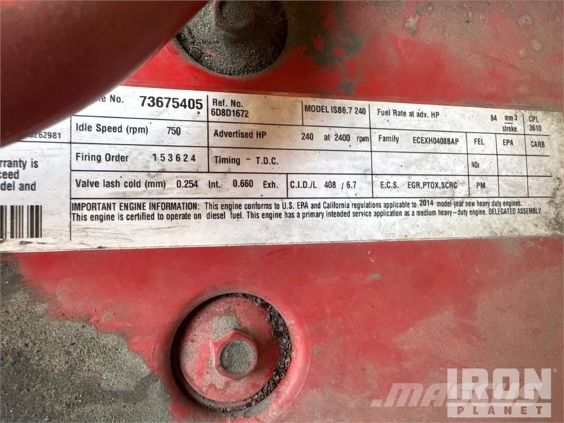 International 4300 SBA Camiones con caja de remolque