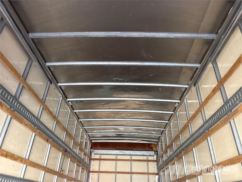 International 4300 SBA Sunkvežimiai su dengtu kėbulu