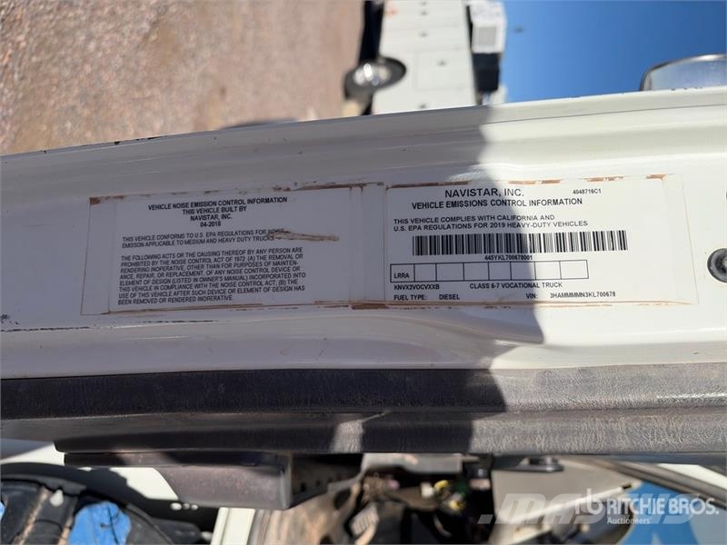 International 4300 SBA Kamioni za vodu
