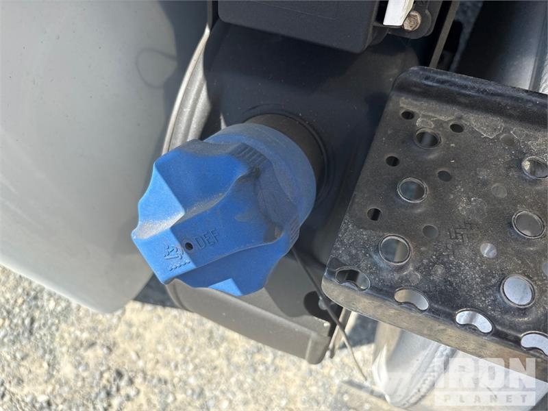International 4300 SBA Camiones con caja de remolque