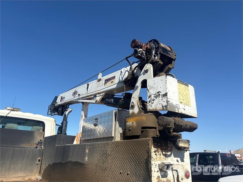 International 4300 Service Truck مركبات الأغراض العامة