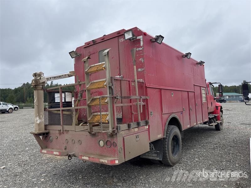 International 4300M7 SBA Flakbilar/Pickuper