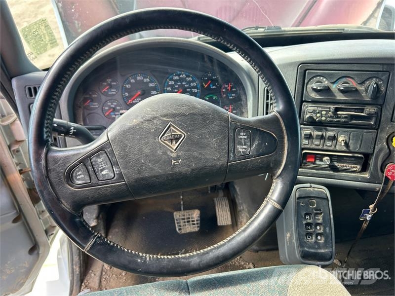 International 4400 Vakuumski tovornjaki