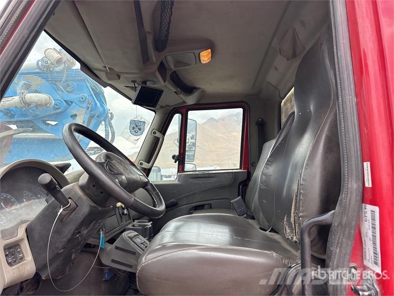 International 4400 كابينة والداخلية