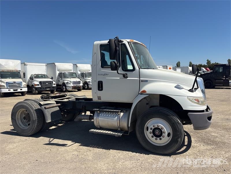 International 4400 Влекачи