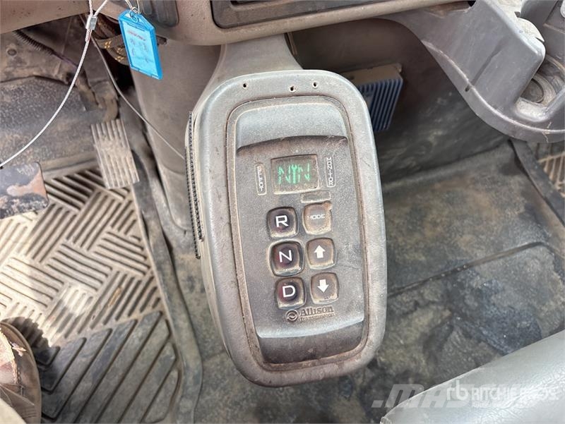 International 4400 كابينة والداخلية