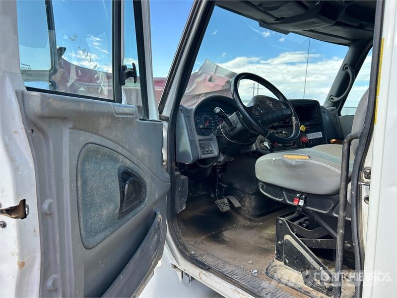 International 4400 Vakuumski tovornjaki