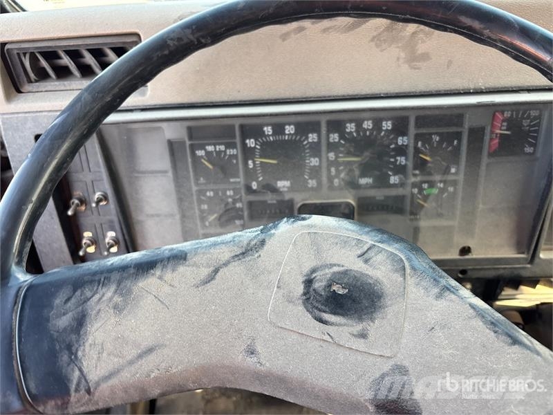 International 4700 Вантажівки-цистерни