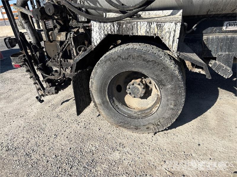International 4700 Вантажівки-цистерни