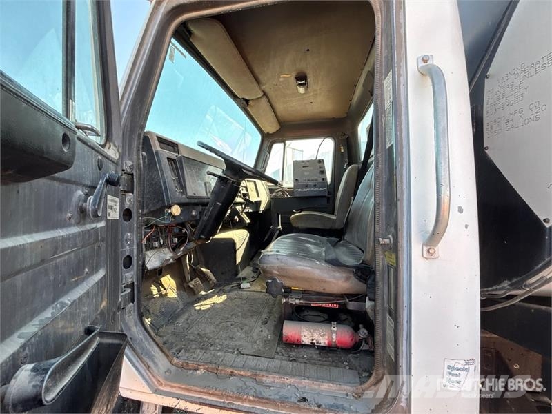International 4700 Вантажівки-цистерни