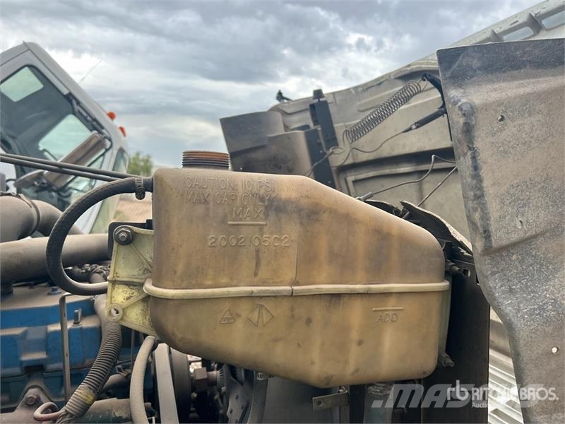 International 4700 Самосвал