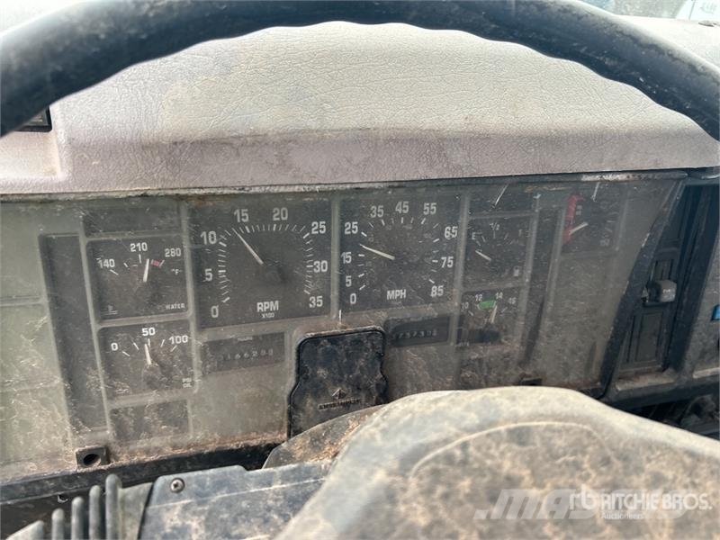 International 4700 Самосвал