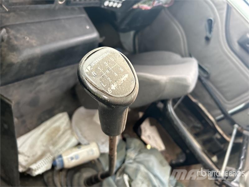 International 4700 Самосвал