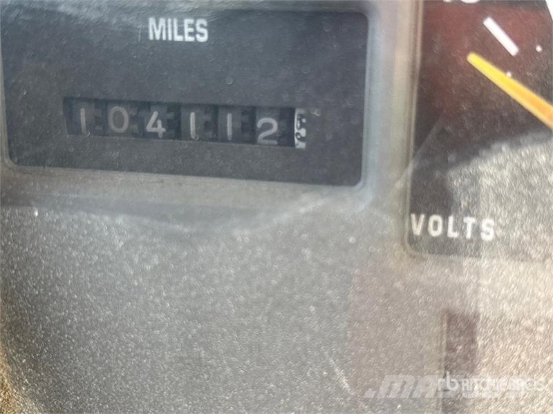 International 4700 Вантажівки-цистерни
