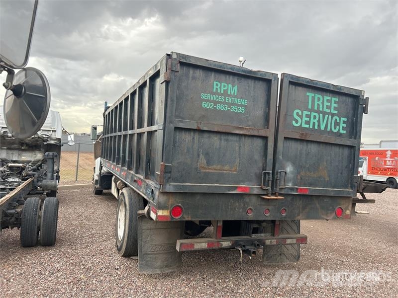 International 4700 Самосвал