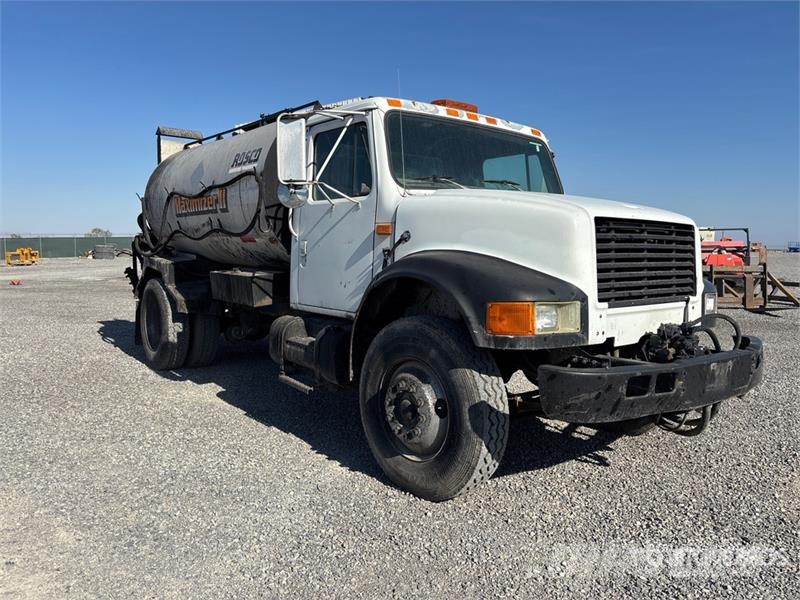 International 4700 Вантажівки-цистерни