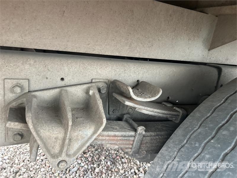 International 4700 Самосвал