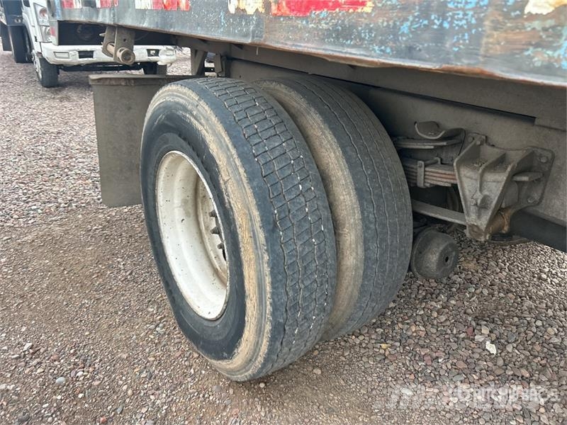 International 4700 Самосвал