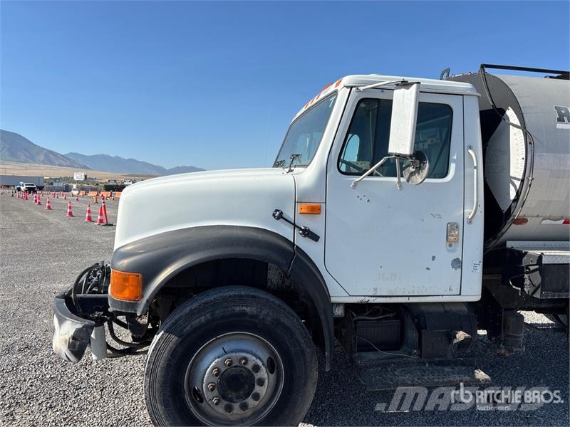 International 4700 Вантажівки-цистерни