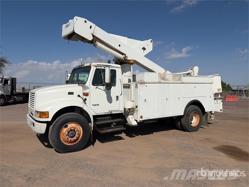 International 4900 Araç üstü platformlar