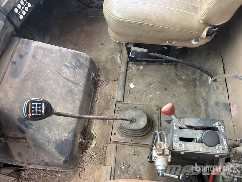 International 4900 Kiper tovornjaki