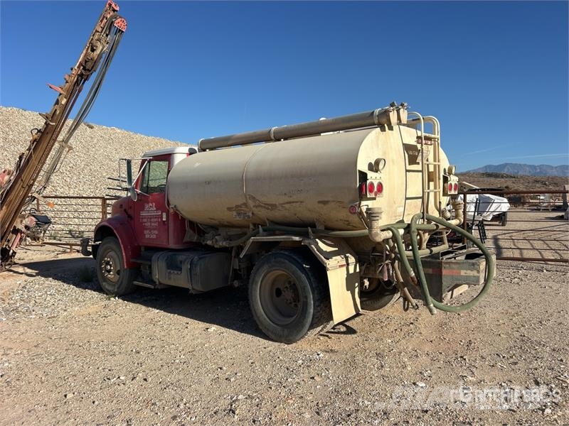 International 4900 Поливальні машини