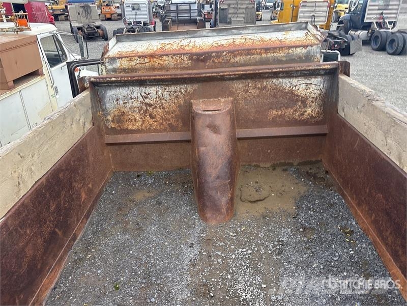 International 4900 Kiper tovornjaki