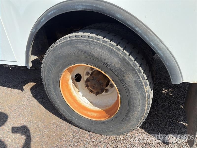 International 4900 Araç üstü platformlar