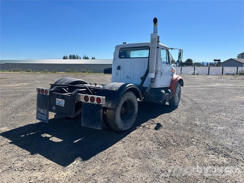 International 4900 4x2 Versatile Hauler Truck Cavalos mecânicos